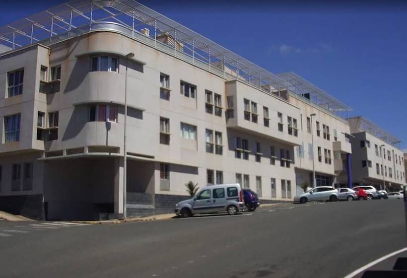 Sardina Attic Flat Pool&solarium