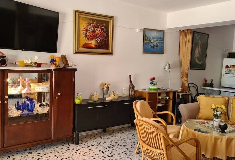 Villa George