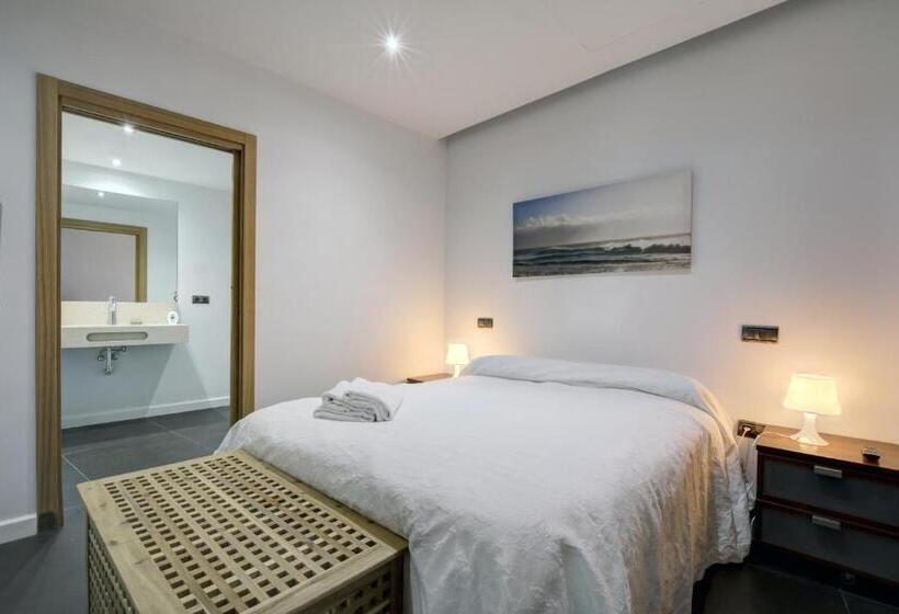 Wonderful Views In Luxury Apartment