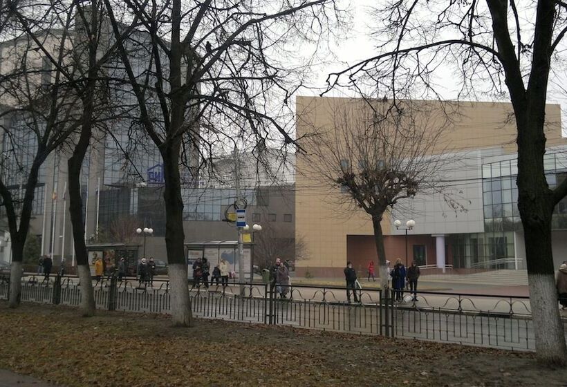 Apartment On Maksima Gorkogo 32