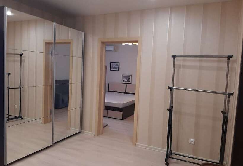 Apartment On Maloye Shosse 3