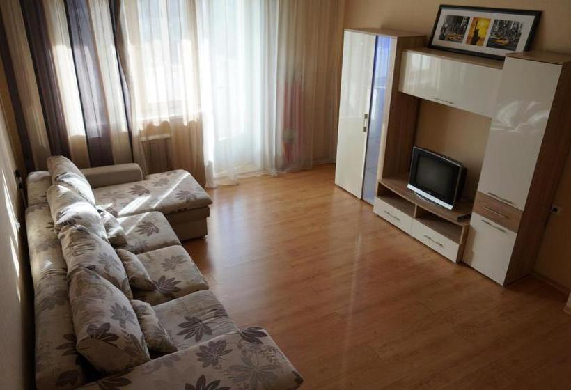 Apartments On Aviatorov 33