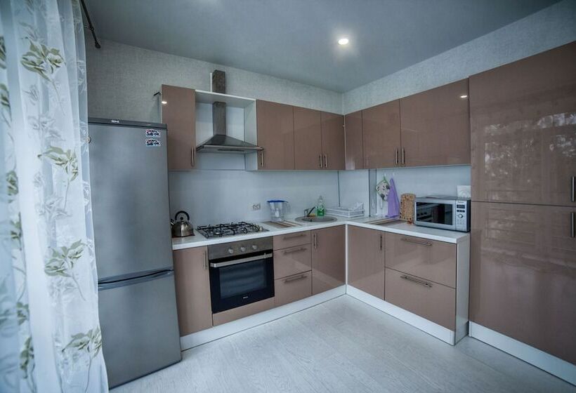 Arendagrad Apartments Bolnichny 4