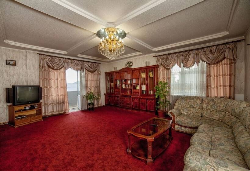 Arendagrad Apartments Kommunisticheskaya