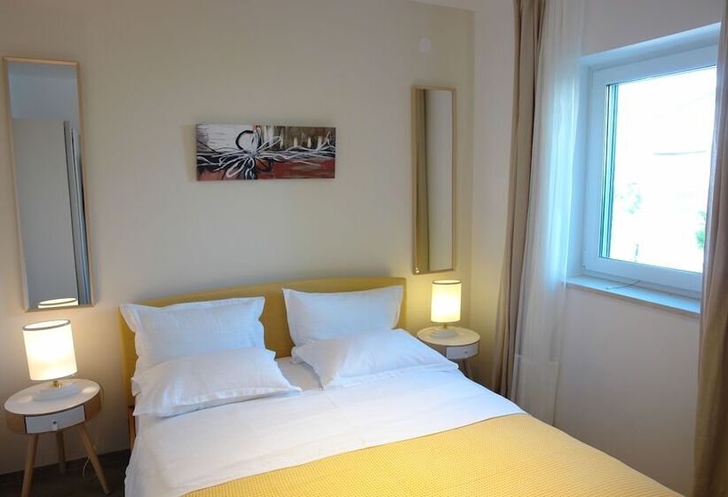 Forest&sea Apartment Bikes&table Incl