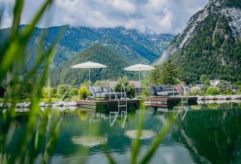 فندق Cocoon   Alpine Boutique Lodge