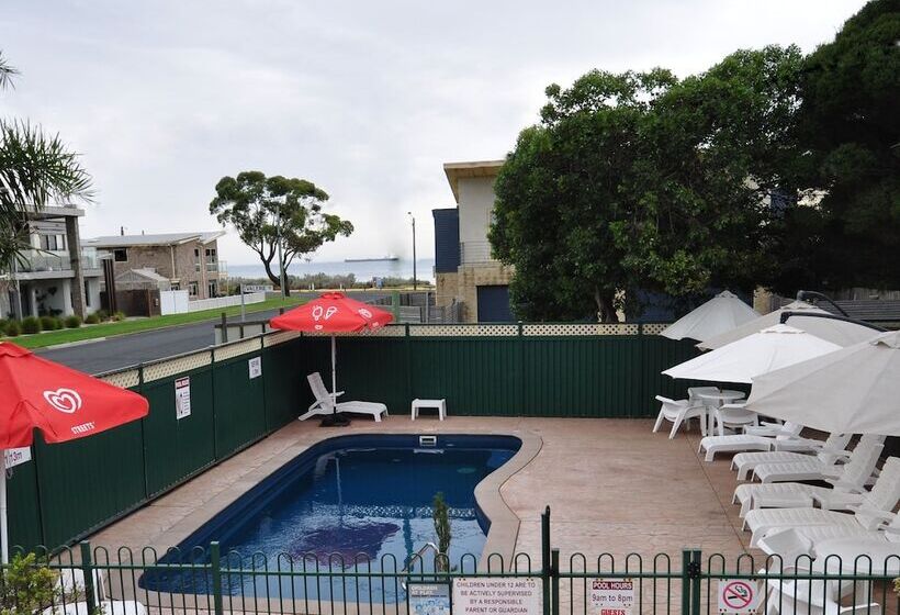 בית מלון כפרי Dylene Caravan Park   2 Br Family Cabin With Air