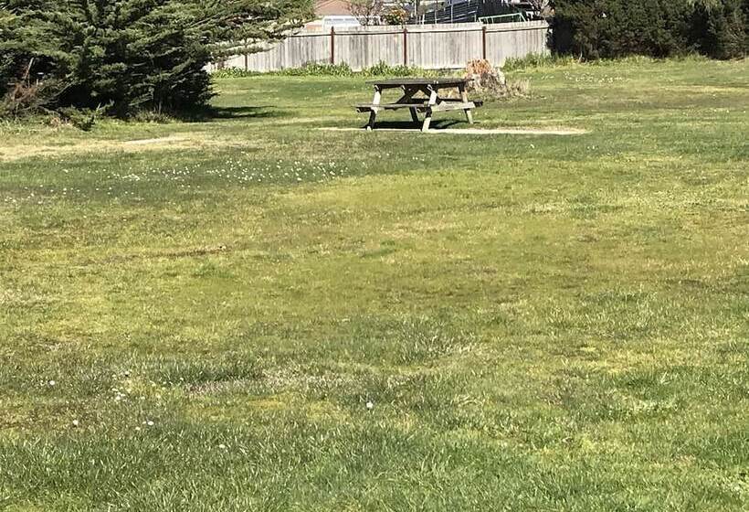 هتل Somerset Caravan Park