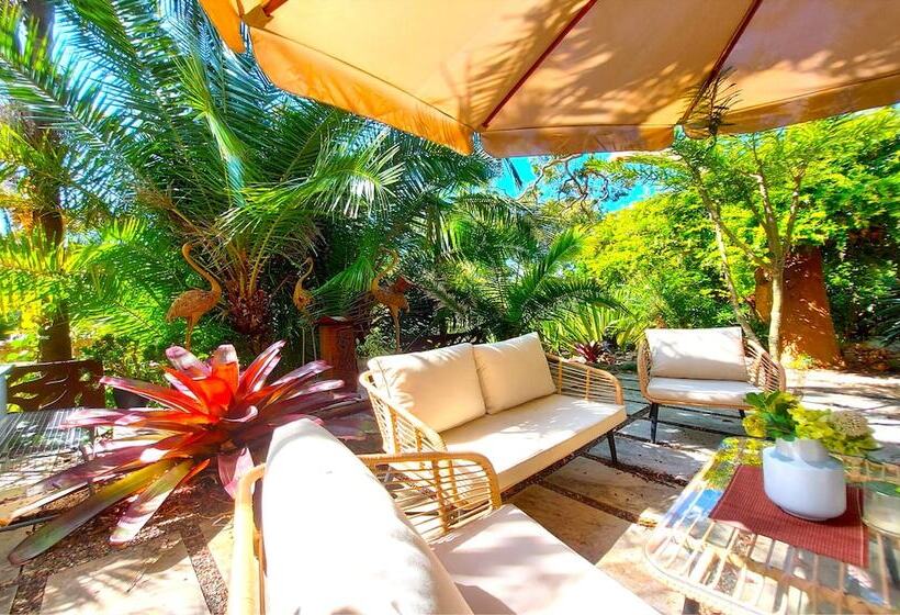 Luxury Escape