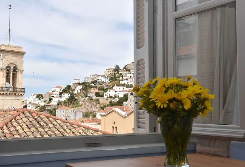 펜션 Douskos Guesthouse