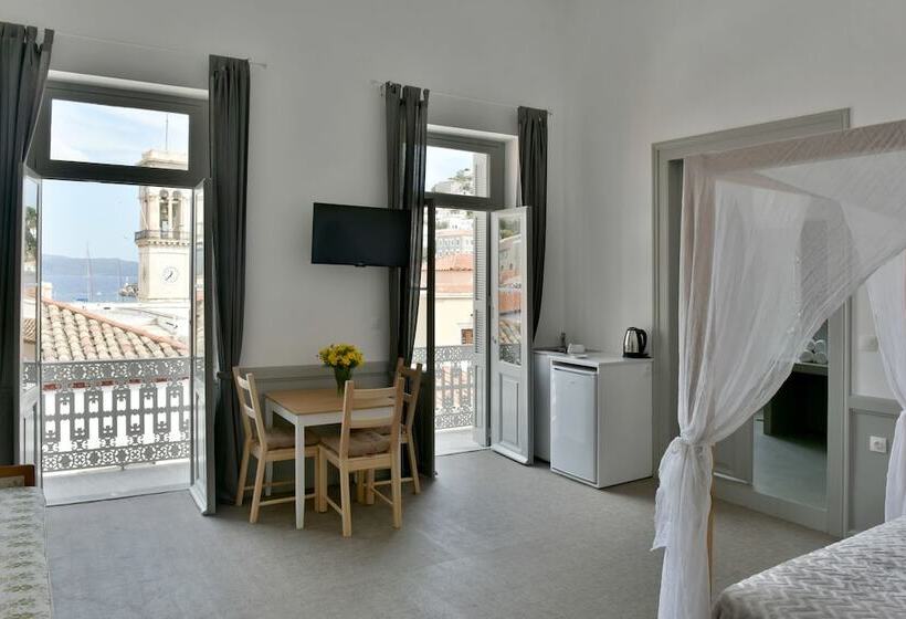 펜션 Douskos Guesthouse