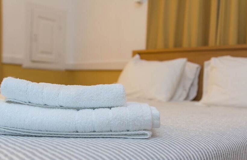 펜션 Douskos Guesthouse