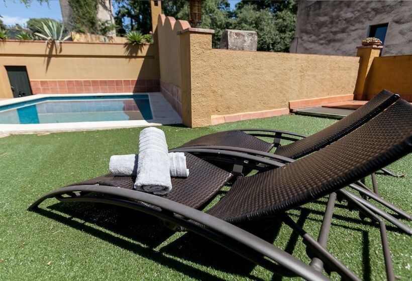 Vista Roses Mar   Villa Laura