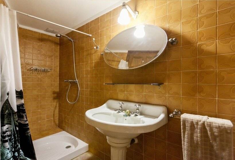 Vista Roses Mar   Villa Laura