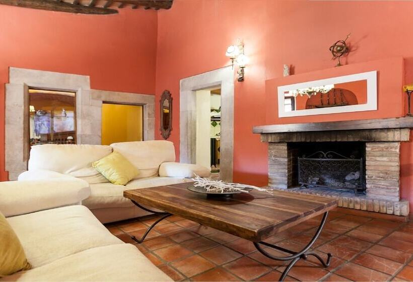 Vista Roses Mar   Villa Laura