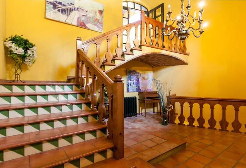 Vista Roses Mar   Villa Laura