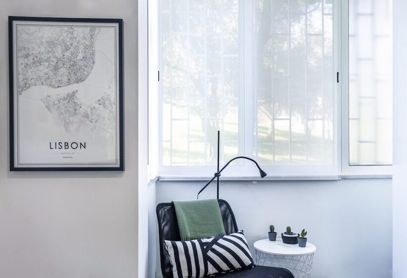 01 Nice Flat By Olivais