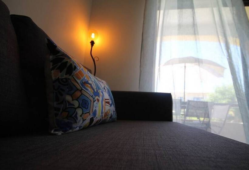 13 Quinta Nova Apartment