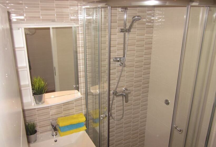 Apartments On The Square