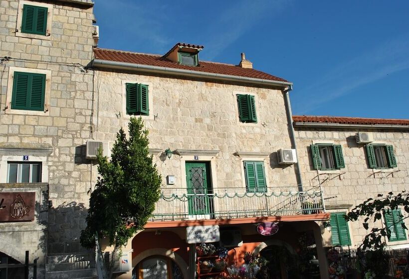 Apartments On The Square