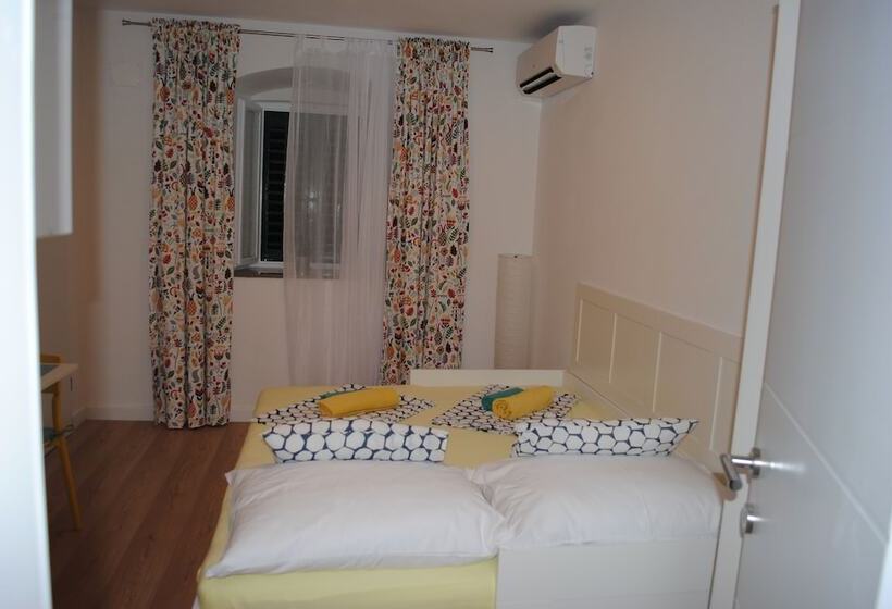 Apartments On The Square