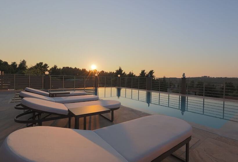 Aracelia Villas With Private Pool