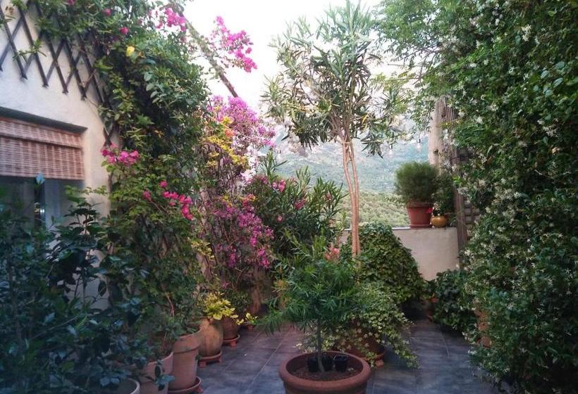 مبيت وإفطار Les Chambres D'hôtes De Magali