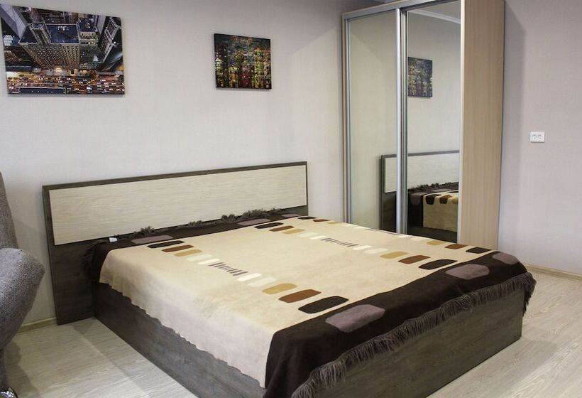 Dobrye Sutki Apartment On Krasnoarmeyska