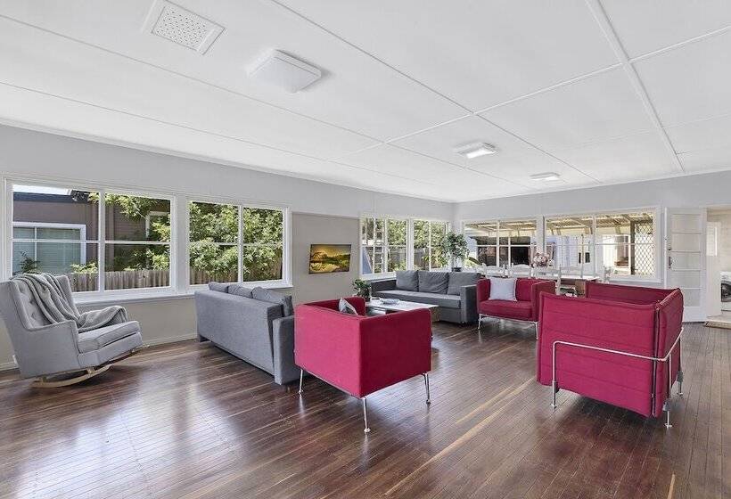 Ej Homes At The Entrance