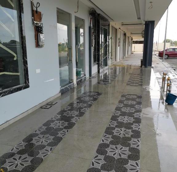 فندق Ghazrins Pengerang