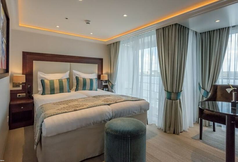 酒店 Ships Holland  Ms Charles Dickens