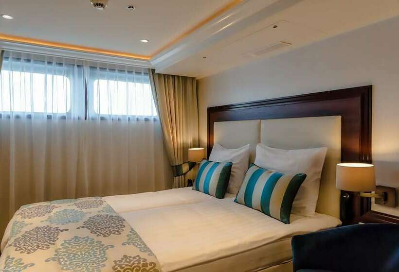 酒店 Ships Holland  Ms Charles Dickens