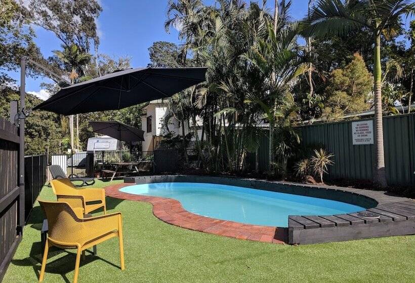 Landsborough Holiday Park