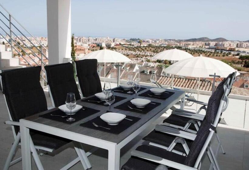 Luxury Villa With Heated Pool For 12 To 14 People