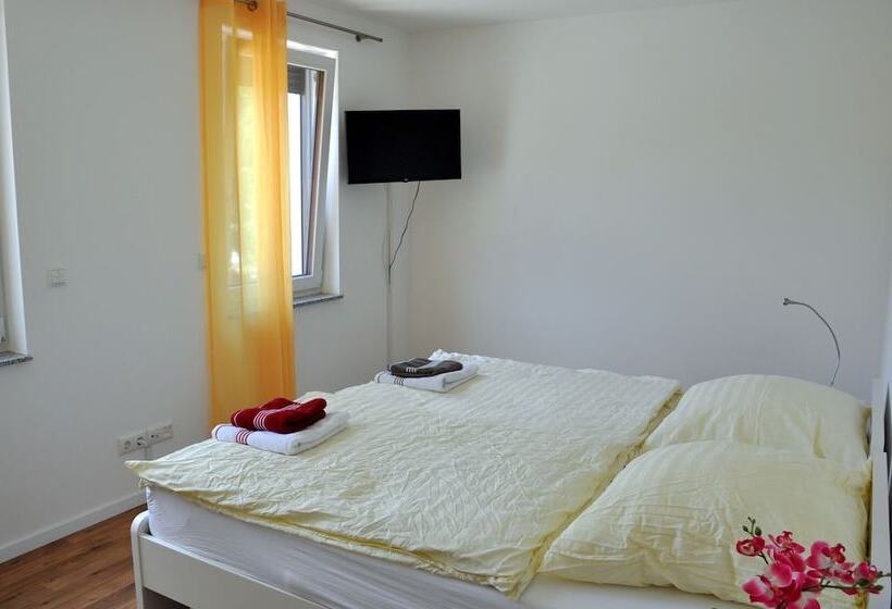 Modernes Apartmenthaus