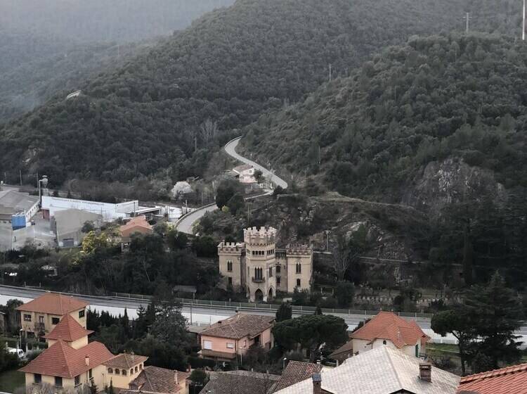 بنسيون Casa Les Pomeretes