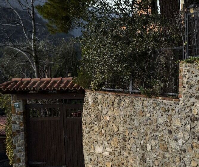 بنسيون Casa Les Pomeretes