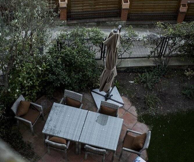 بنسيون Casa Les Pomeretes