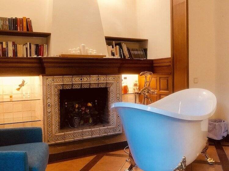 بنسيون Casa Les Pomeretes