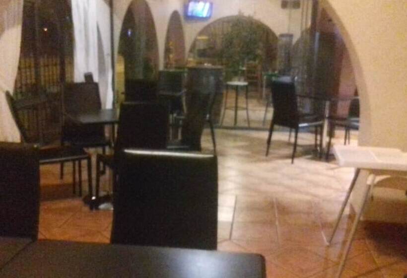 بنسيون Hn La Hoya