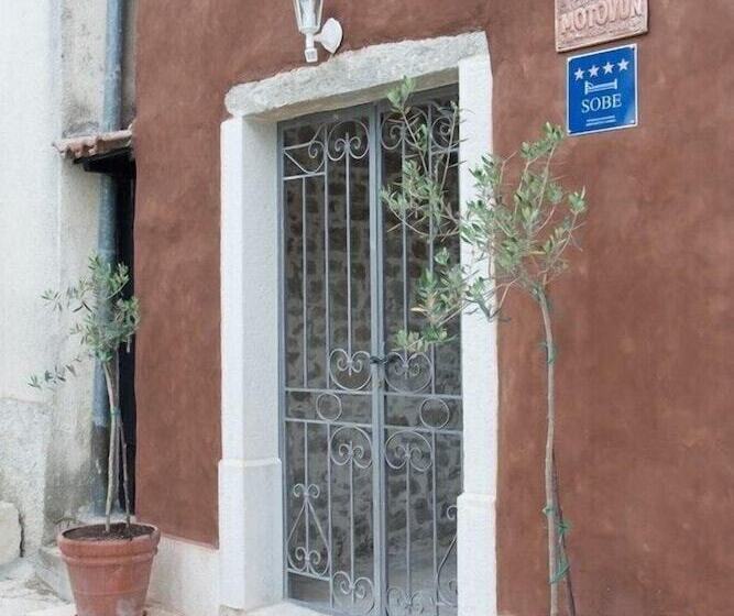 פנסיון Houses Of Motovun