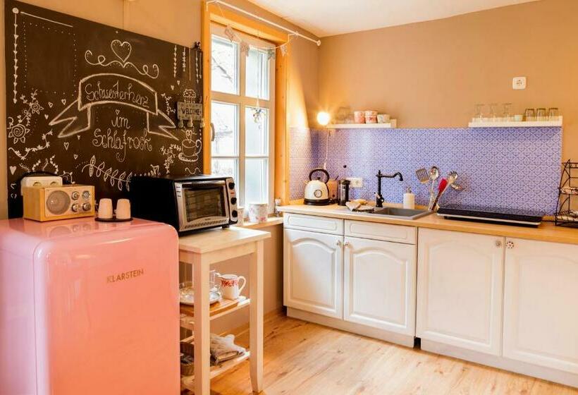 Schwesterherz Im Schlafrock In Merxleben