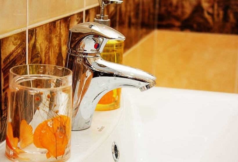 Apartments Alliance On Ostrovskogo