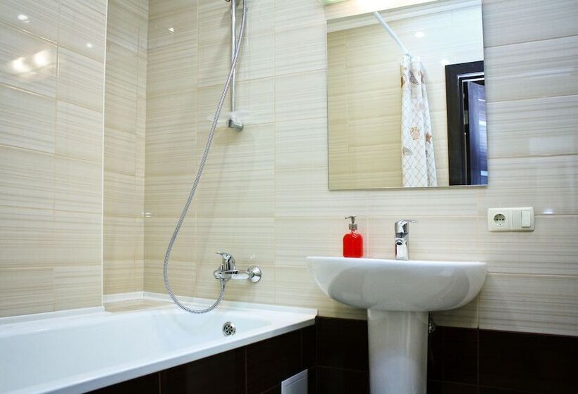 Apartments Alliance On Ostrovskogo