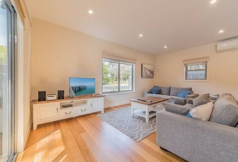 Broughton By The Beach