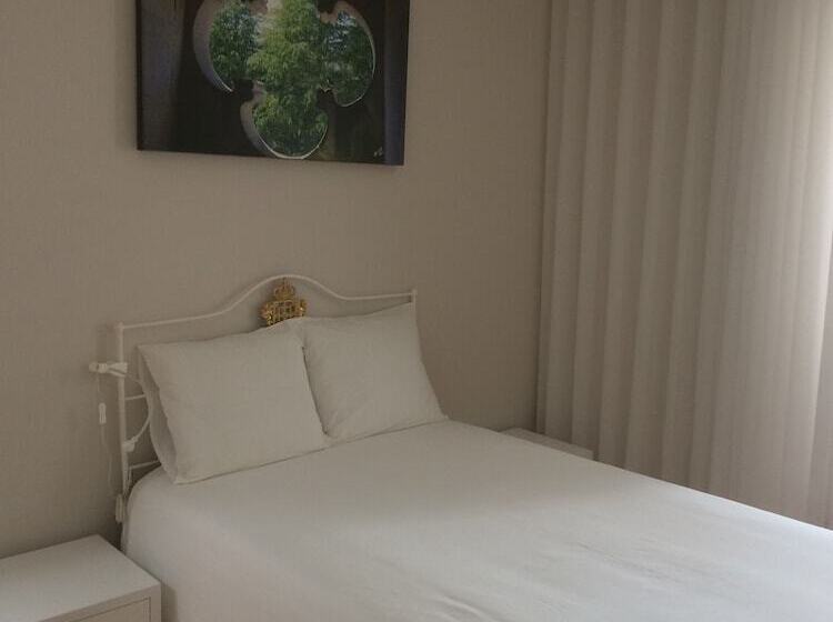 Casas Do Castelo De Lamego