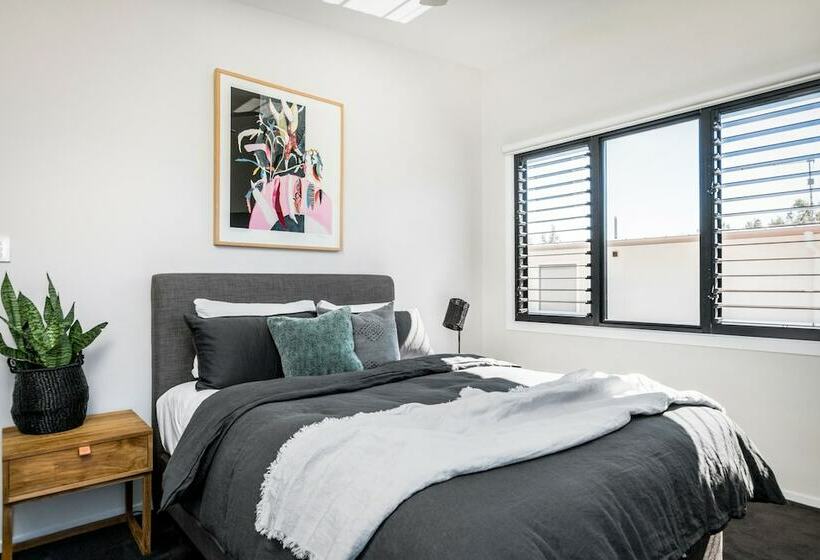 A Perfect Stay   Catalinas