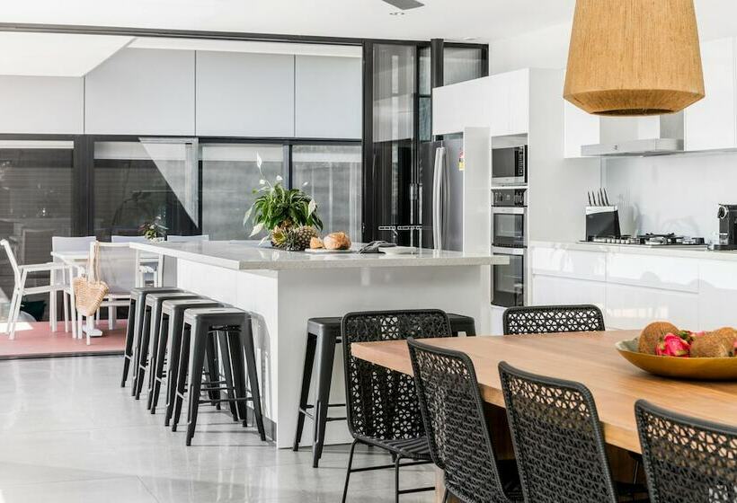 A Perfect Stay   Catalinas