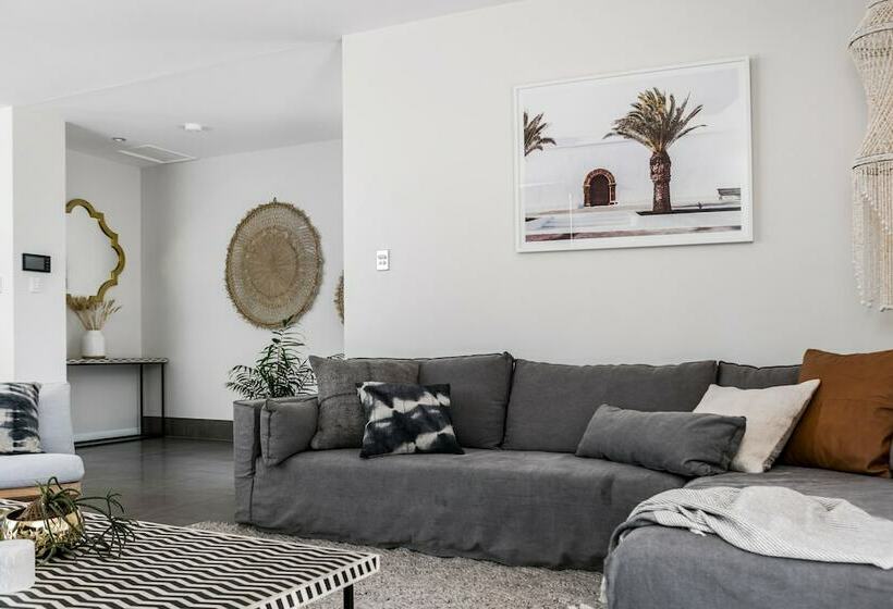 A Perfect Stay   Catalinas