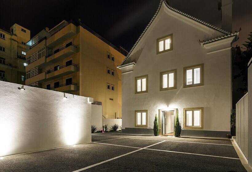 Chalet Estoril Luxury Apartments